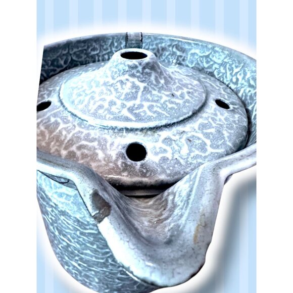 Vintage Blue Enamelware Graniteware Coffee Pot With Lid Rustic Campfire Style - Picture 14 of 16